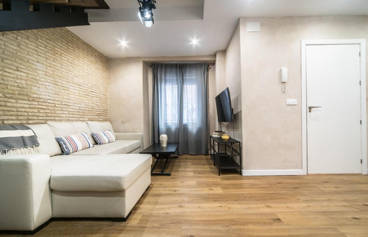 Rey De Sevilla Flats - Duplex Museo ภายนอก รูปภาพ
