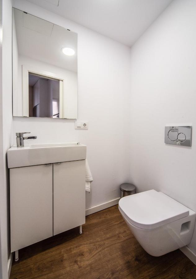 Rey De Sevilla Flats - Duplex Museo ภายนอก รูปภาพ