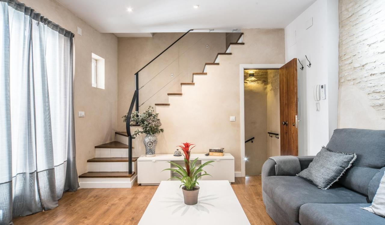 Rey De Sevilla Flats - Duplex Museo ภายนอก รูปภาพ
