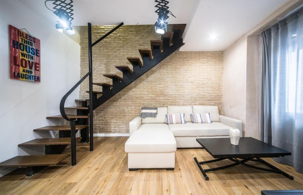 Rey De Sevilla Flats - Duplex Museo ภายนอก รูปภาพ