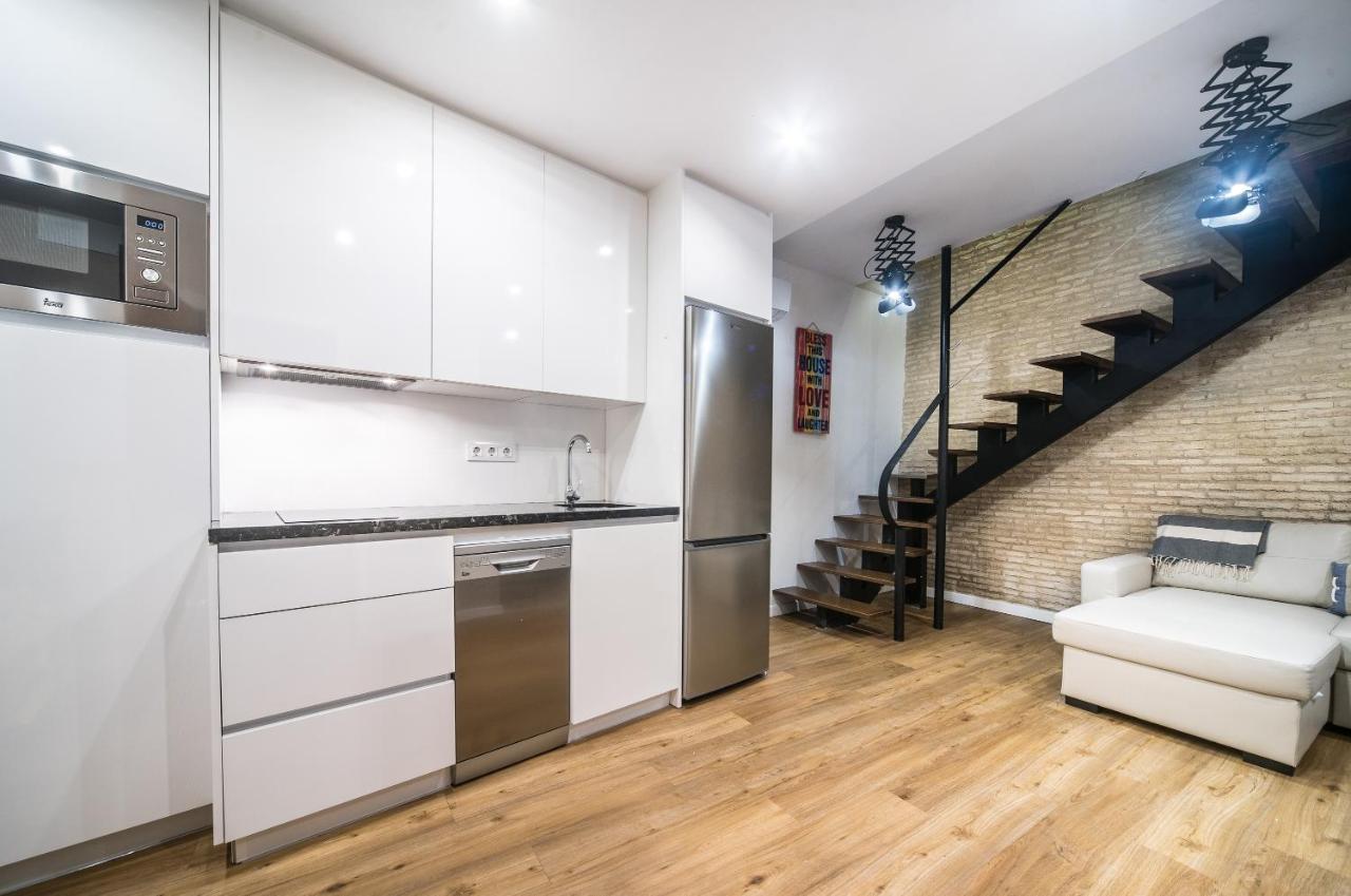 Rey De Sevilla Flats - Duplex Museo ภายนอก รูปภาพ
