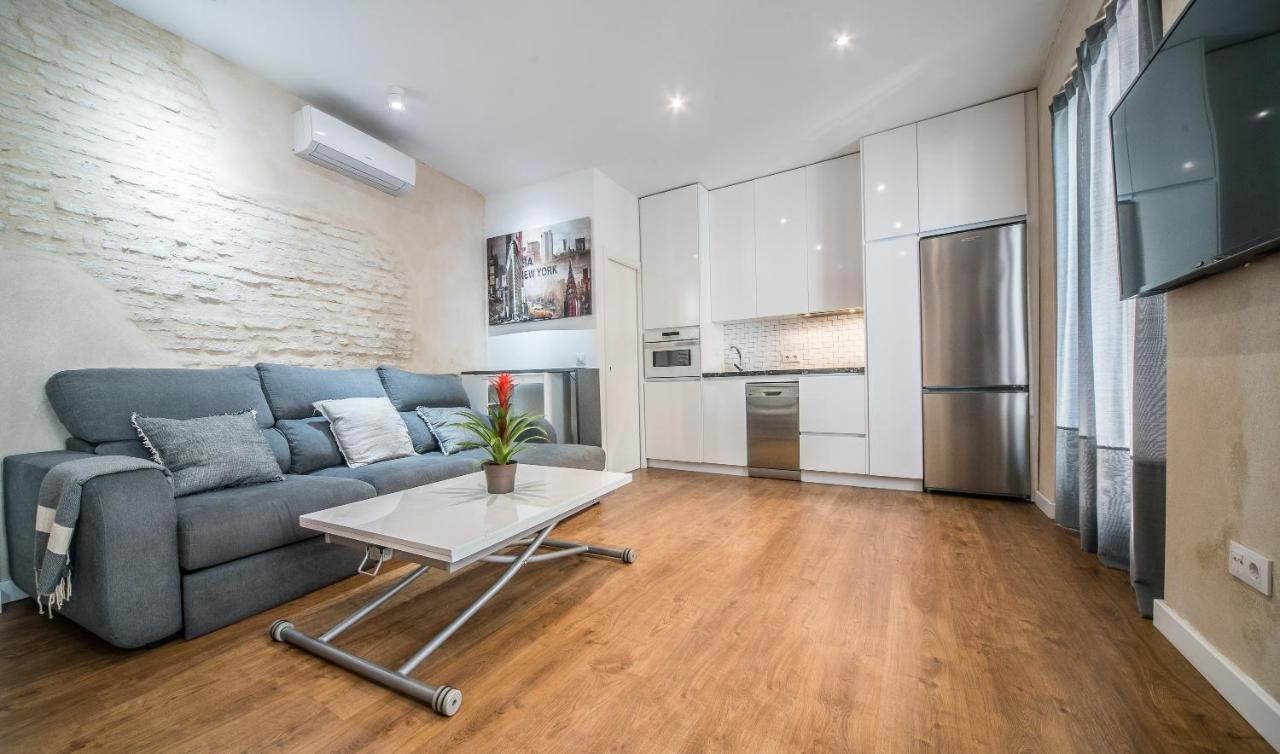 Rey De Sevilla Flats - Duplex Museo ภายนอก รูปภาพ
