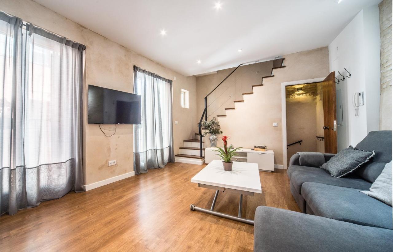Rey De Sevilla Flats - Duplex Museo ภายนอก รูปภาพ